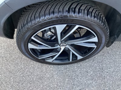 2020 Volvo XC40 T5 R-Design