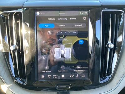 2023 Volvo XC60 B5 Plus Bright Theme