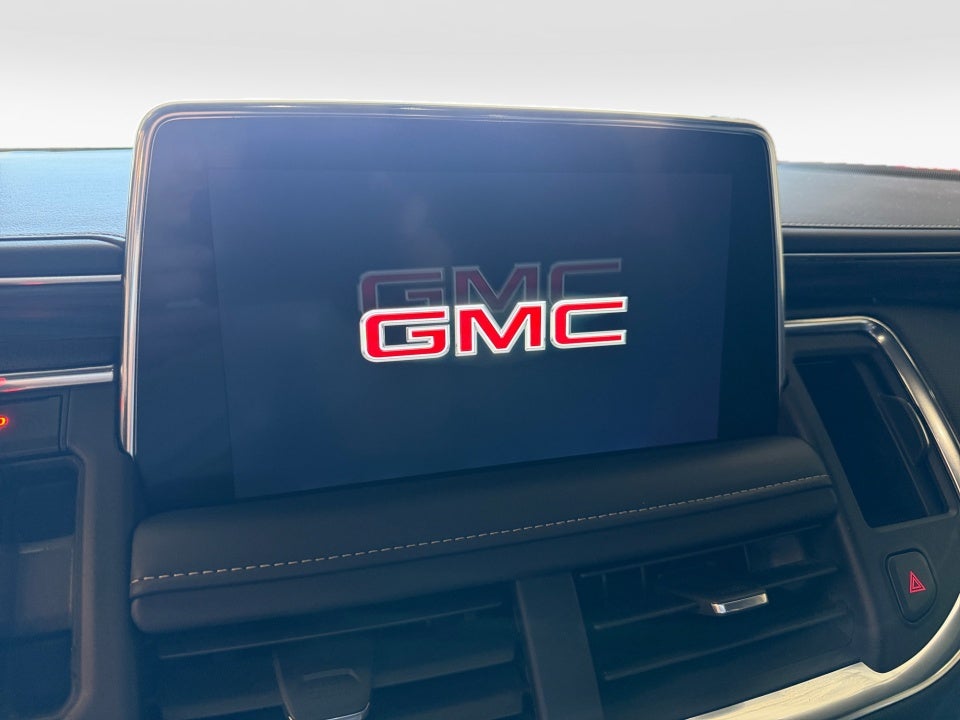 2022 GMC Yukon 4WD SLT