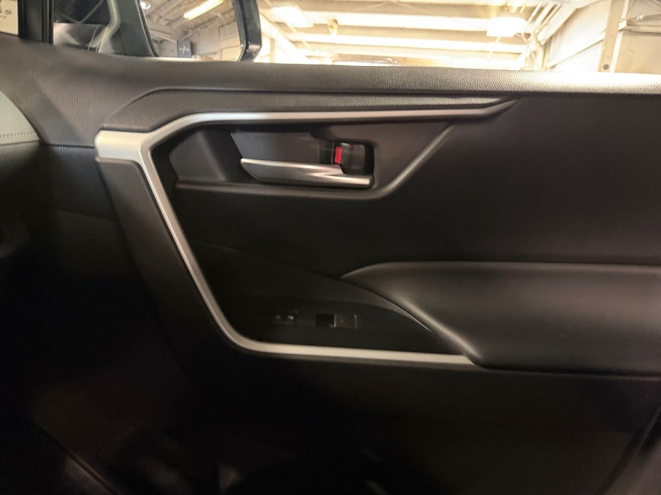 2025 Toyota RAV4 Hybrid Woodland Edition