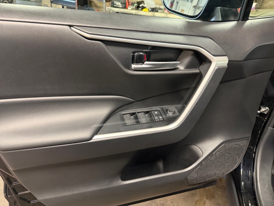 2025 Toyota RAV4 Hybrid Woodland Edition