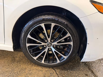 2018 Toyota Camry SE