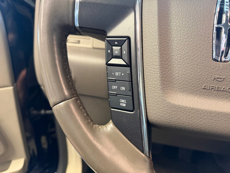 2017 Lincoln Navigator Select