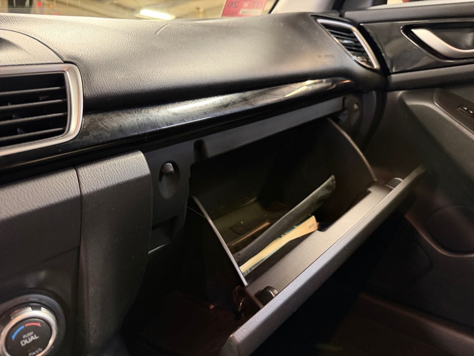 2015 Mazda Mazda3 Hatchback i Touring