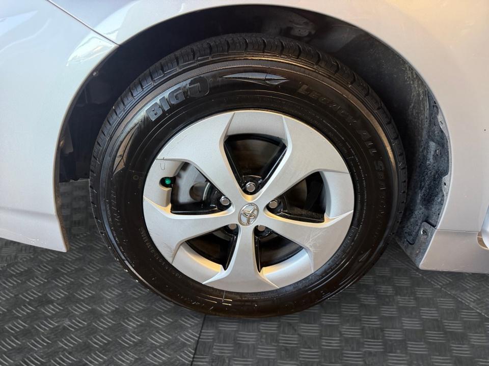 2015 Toyota Prius Two