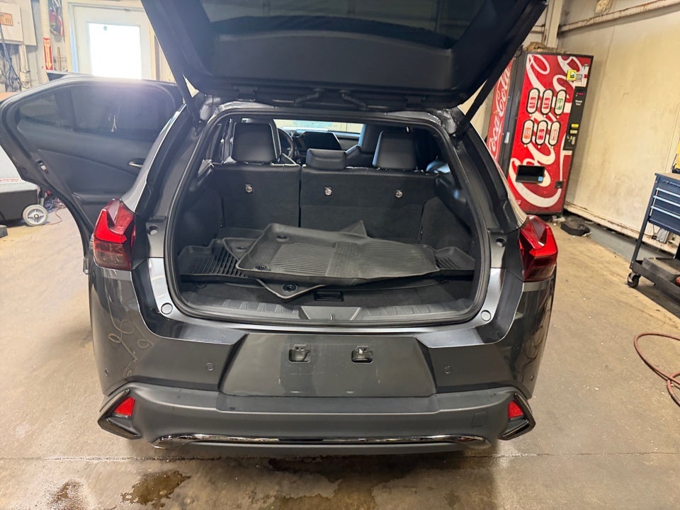 2025 Lexus UX 300h F SPORT Design