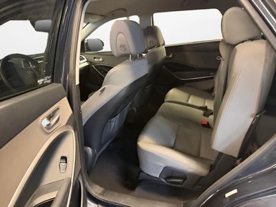 2017 Hyundai Santa Fe SE
