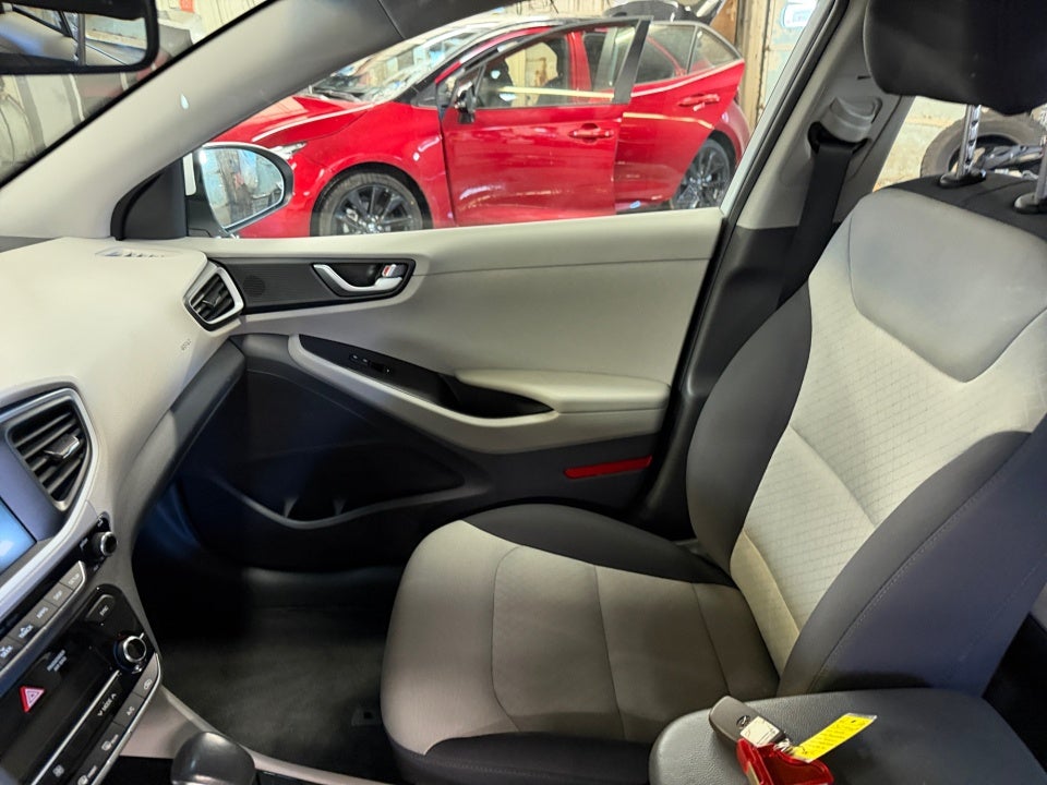 2018 Hyundai Ioniq Hybrid SEL
