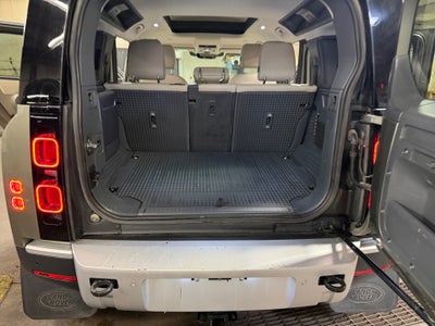 2024 Land Rover Defender 110 P400 S