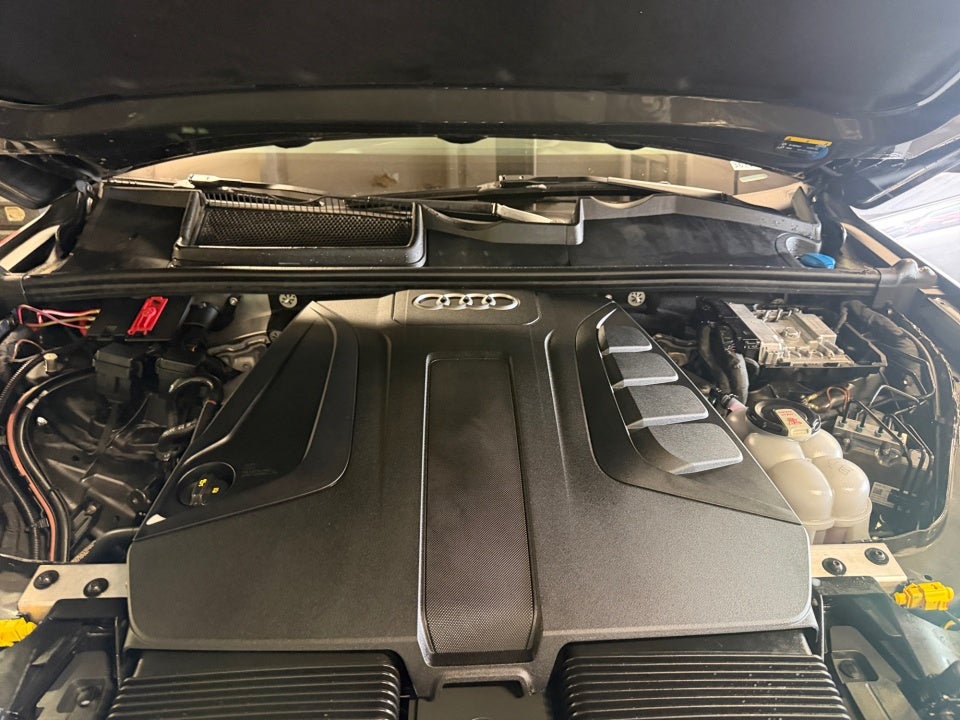 2021 Audi Q7 Premium Plus 45 TFSI quattro Tiptronic
