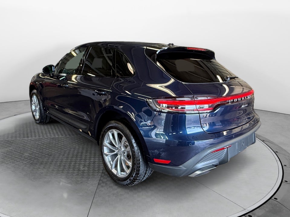 2022 Porsche Macan AWD