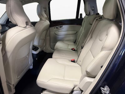 2019 Volvo XC90 T6 Momentum