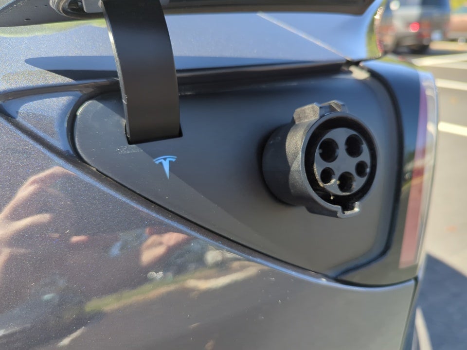 2022 Tesla Model 3 RWD