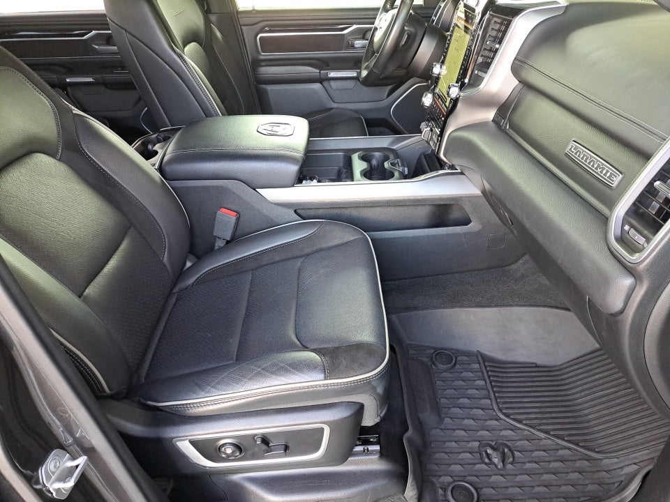 2021 RAM 1500 Laramie Crew Cab 4x4 5'7" Box