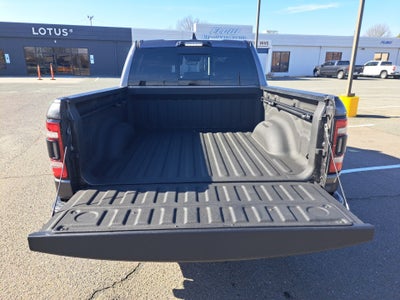 2021 RAM 1500 Laramie Crew Cab 4x4 5'7" Box