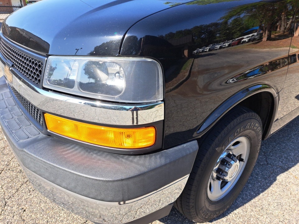 2017 Chevrolet Express 3500 LT