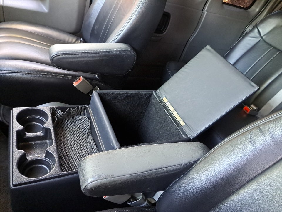 2017 Chevrolet Express 3500 LT