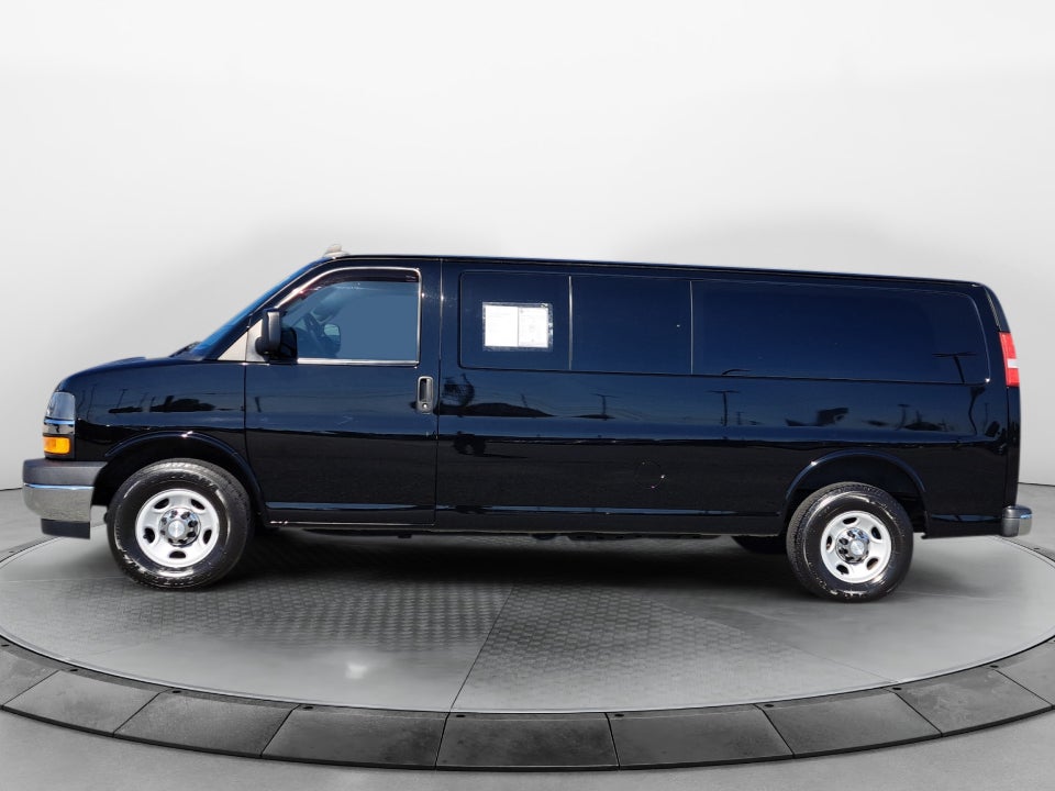 2017 Chevrolet Express 3500 LT