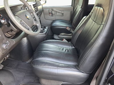 2017 Chevrolet Express 3500 LT