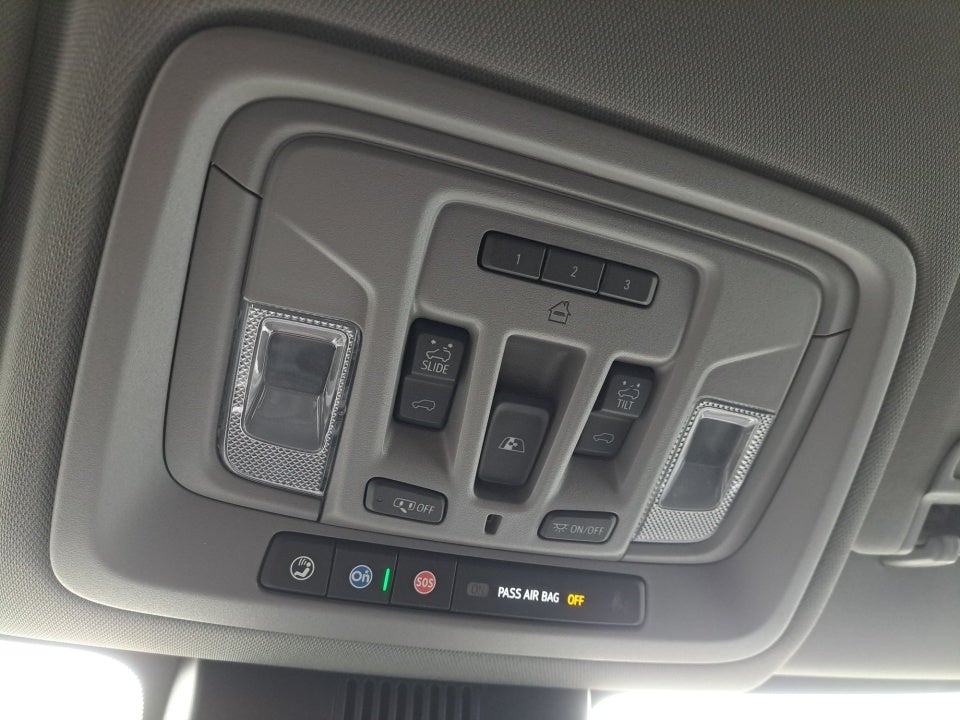 2023 Chevrolet Silverado 1500 4WD Crew Cab Short Bed LTZ