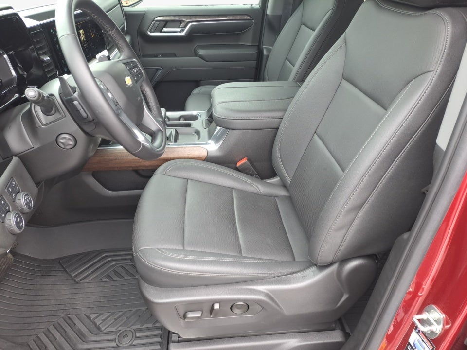 2023 Chevrolet Silverado 1500 4WD Crew Cab Short Bed LTZ