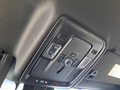 2025 GMC Yukon 4WD Denali