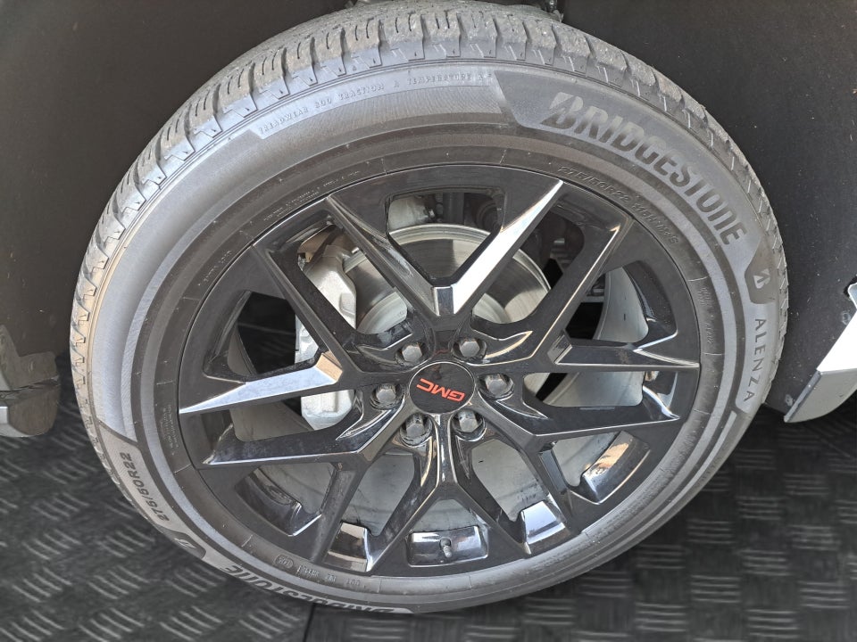 2023 GMC Yukon XL 4WD Denali