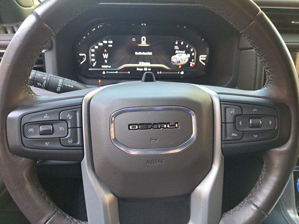 2023 GMC Yukon XL 4WD Denali