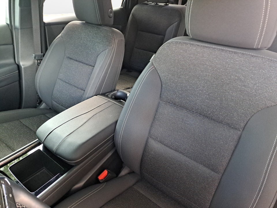 2025 Chevrolet Traverse FWD LT