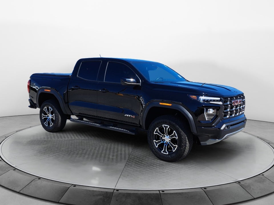 2024 GMC Canyon 4WD AT4 Crew Cab Short Box's photo