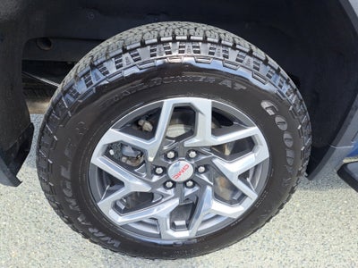 2024 GMC Sierra 1500 4WD Crew Cab Short Box SLT