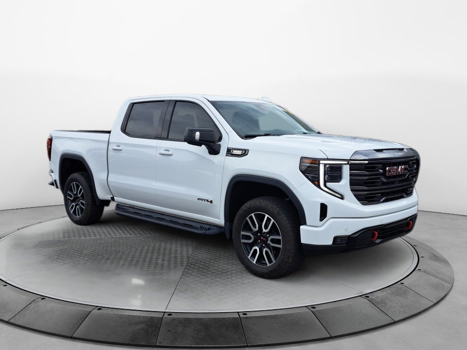 2023 GMC Sierra 1500 4WD Crew Cab Short Box AT4