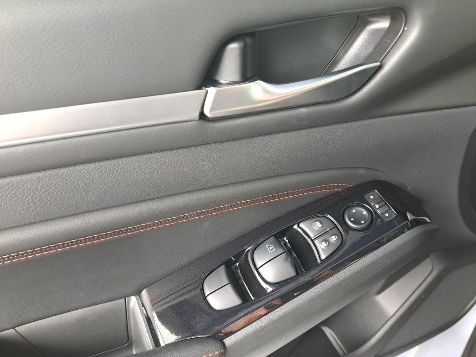 2023 Nissan Altima SR FWD