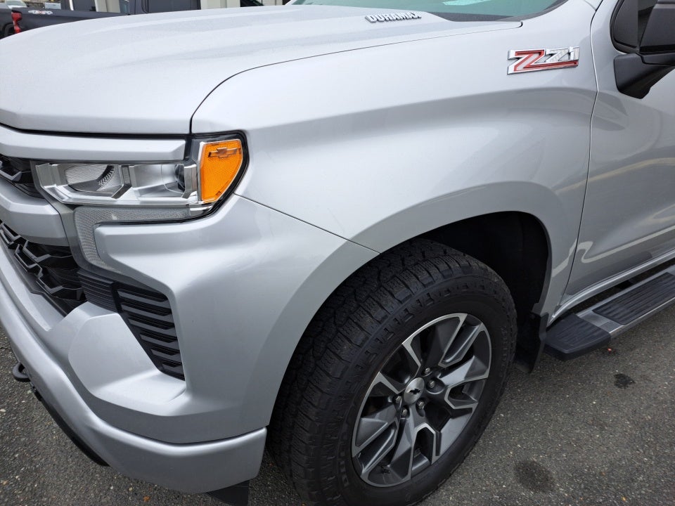 2022 Chevrolet Silverado 1500 4WD Crew Cab Short Bed RST