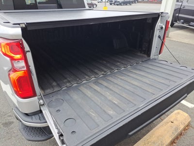 2022 Chevrolet Silverado 1500 4WD Crew Cab Short Bed RST