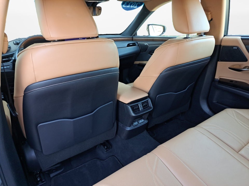 2023 Lexus ES 300h ES 300h Ultra Luxury