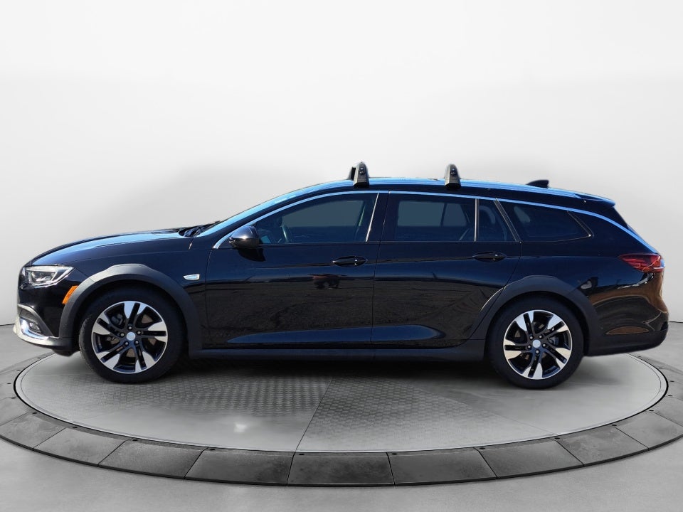 2018 Buick Regal TourX Essence