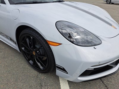 2024 Porsche 718 Cayman Style Edition