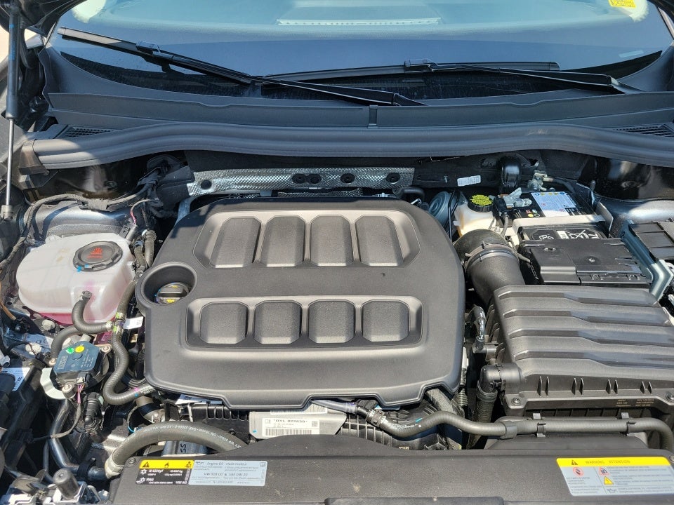 2025 Volkswagen Tiguan 2.0T SE
