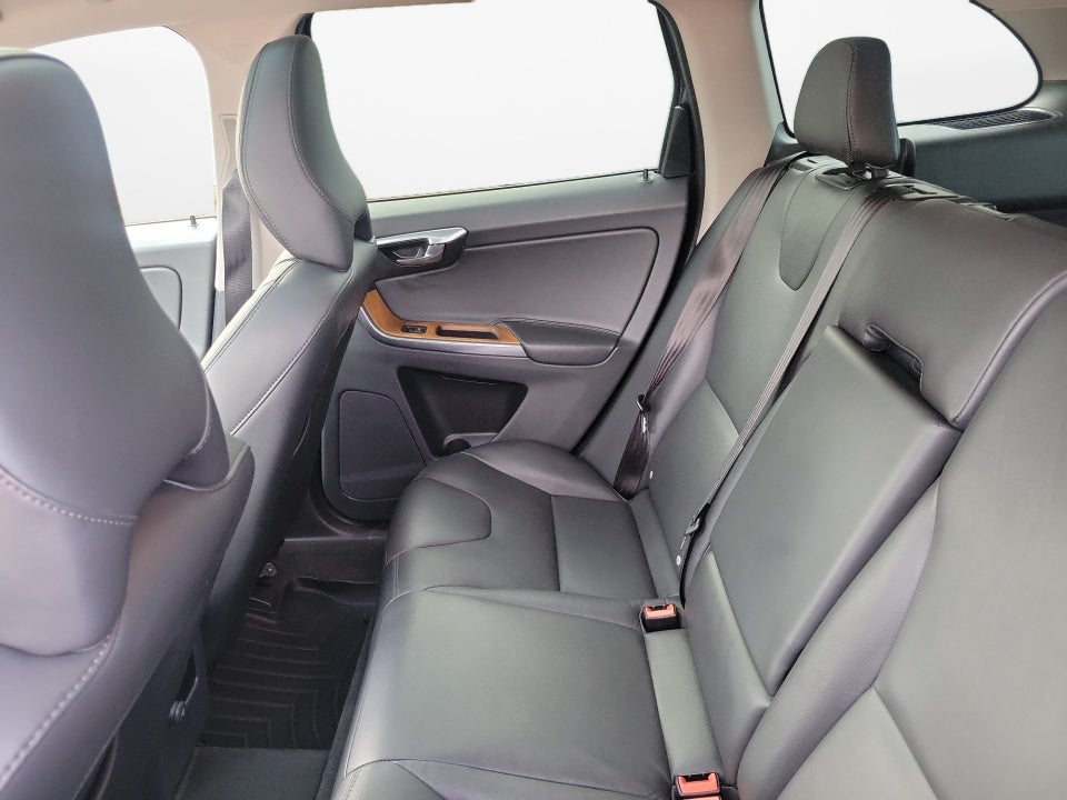 2017 Volvo XC60 T6 Inscription