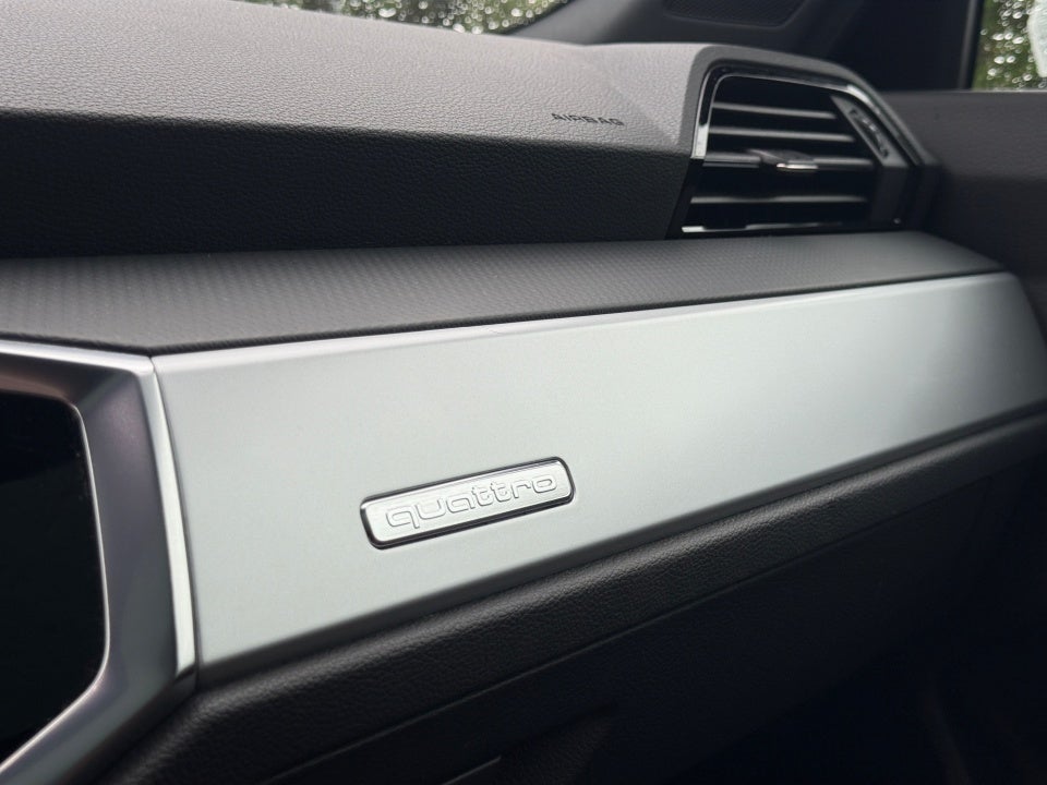 2020 Audi Q3 Premium 45 TFSI quattro Tiptronic