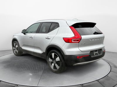 2019 Volvo XC40 T5 Momentum