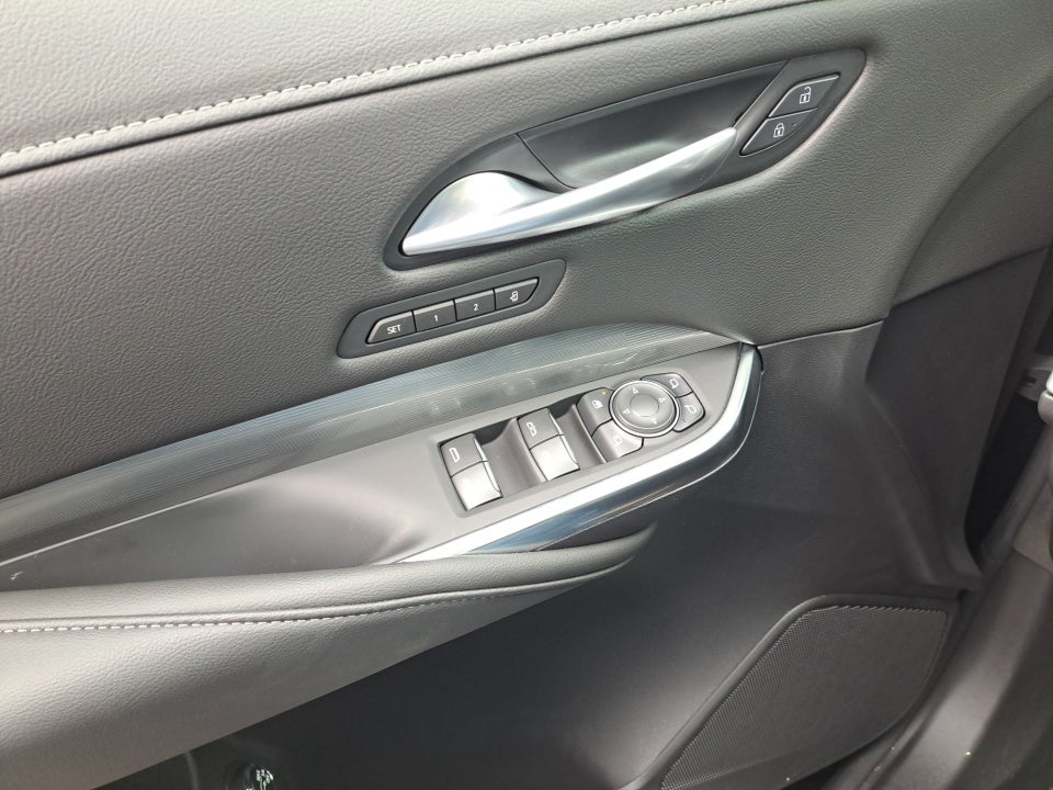 2025 Cadillac XT4 AWD Premium Luxury