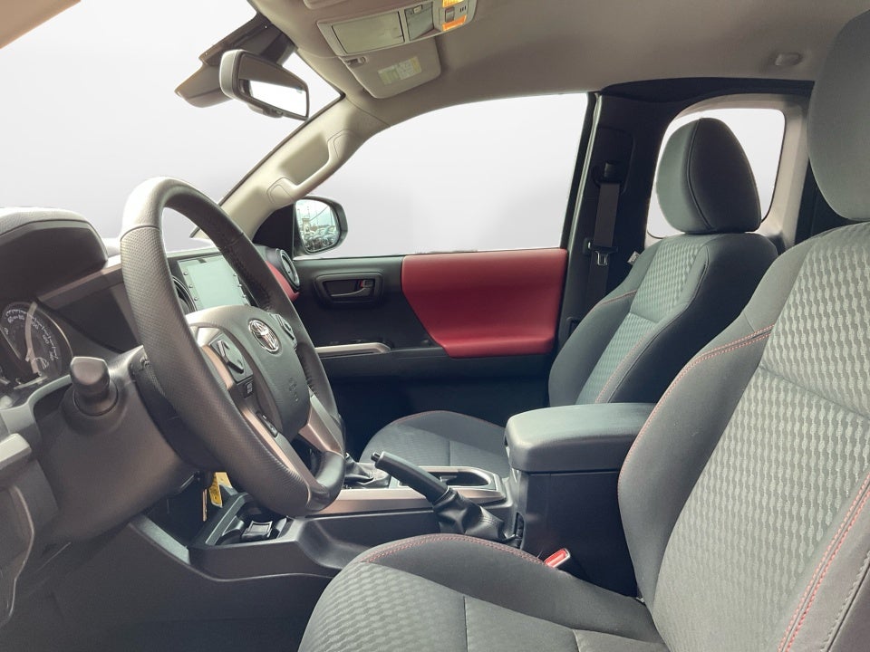 2022 Toyota Tacoma SR5 V6