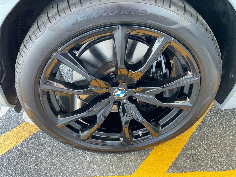 2024 BMW X7 M60i