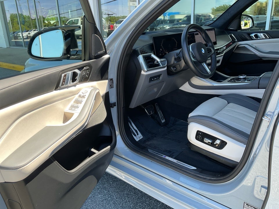 2024 BMW X7 M60i