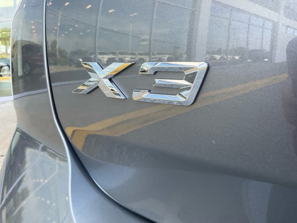 2023 BMW X3 sDrive30i