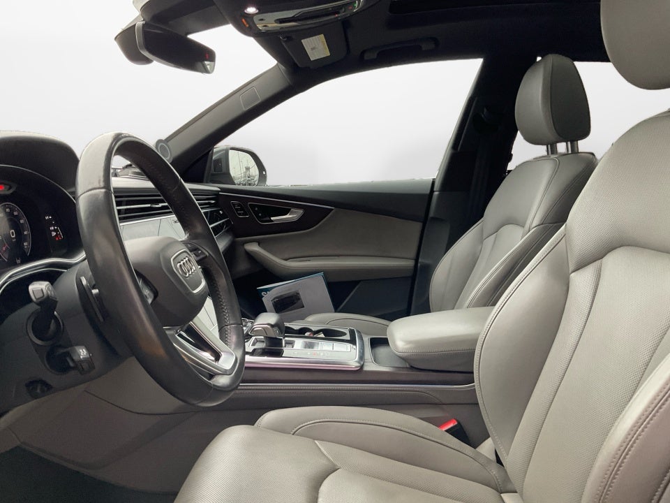 2019 Audi Q8 55 Premium