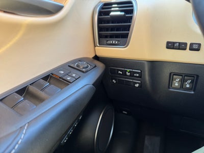 2016 Lexus NX 200t 200t