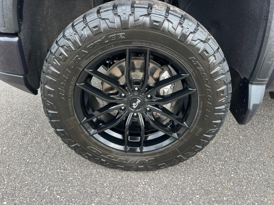 2022 GMC Sierra AT4